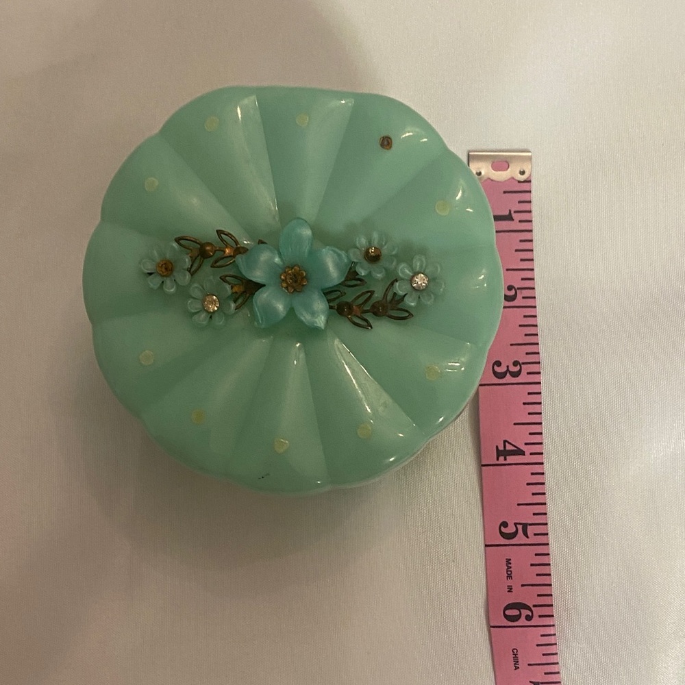Vintage Mint Green Menda Co. Powerder/ Puff container - Picture 11 of 12